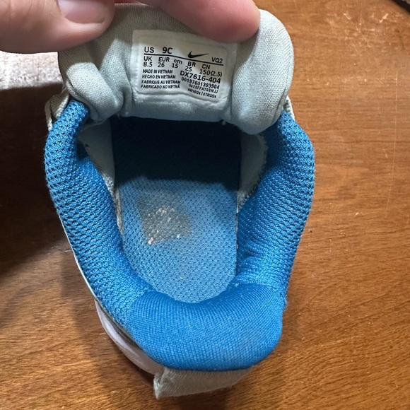 Nike Kids Sneakers - Blue and Gray - Picture 9 of 10